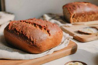 Chlebki z pomidorami – miękkie, aromatyczne i pełne smaku
